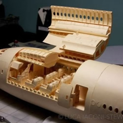 硬纸板DIY制作超精细波音777飞机模型