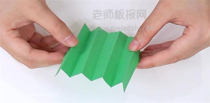 小圆扇折纸图片 小圆扇怎么折