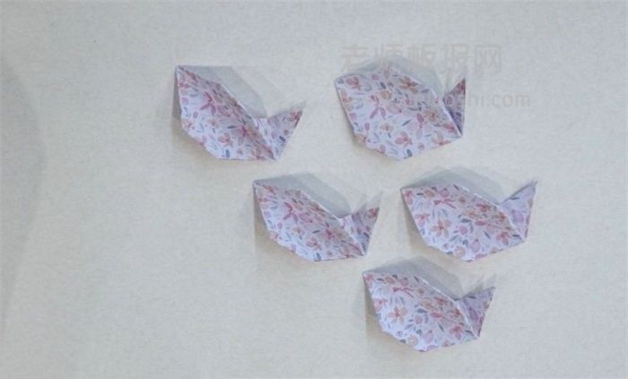 五瓣花折纸图片 五瓣花怎么折