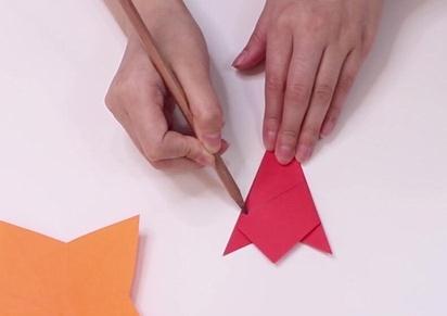 简单的五角星剪纸图片 五角星如何剪