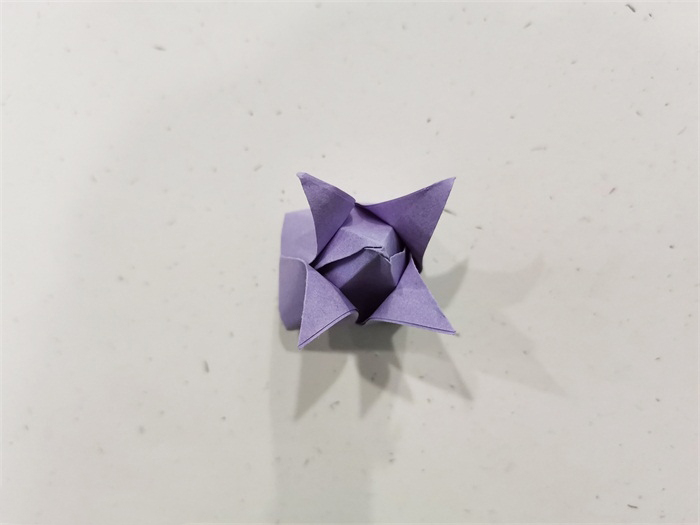 儿童郁金香折纸教程图片 郁金香是怎么折的
