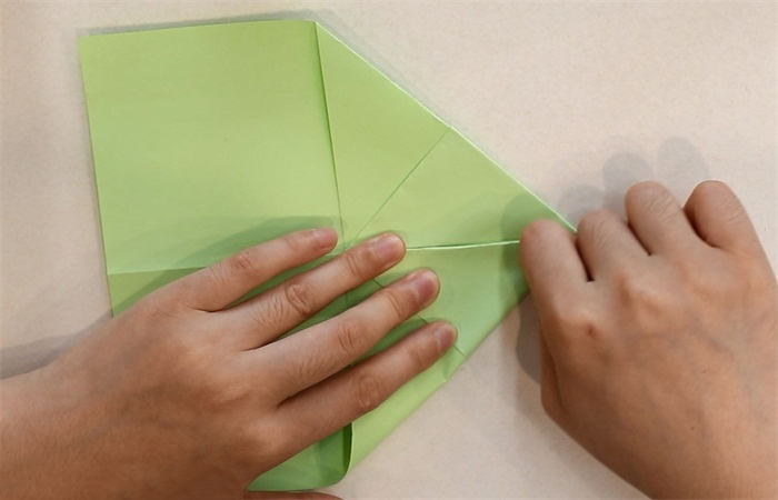 简单小青蛙折纸教程图片 小青蛙是怎么折的