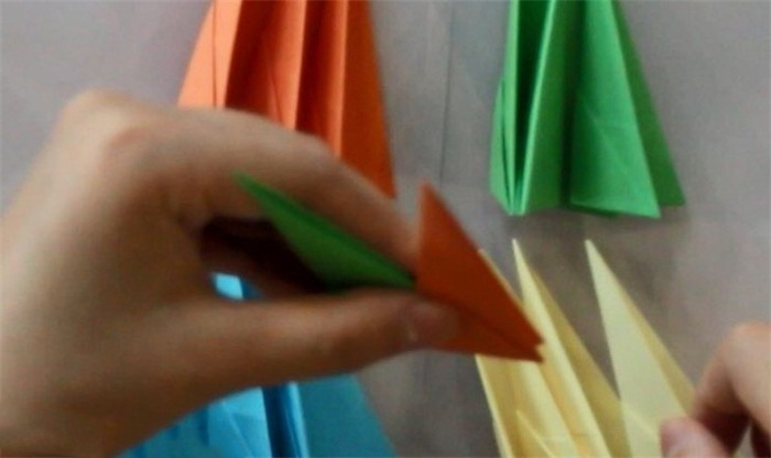 回旋镖折纸教程图片 漂亮的回旋镖是怎么折的