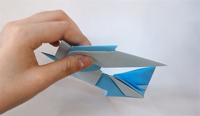 回旋镖的折法教程图片 回旋镖如何折