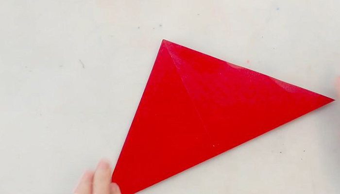 简单圣诞帽折纸教程图片 圣诞帽折如何折
