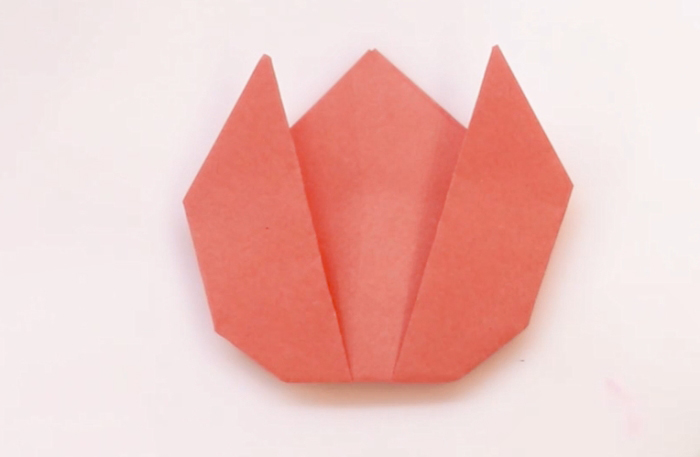 幼儿园简单纸花折法步骤图片 纸花是怎么折的
