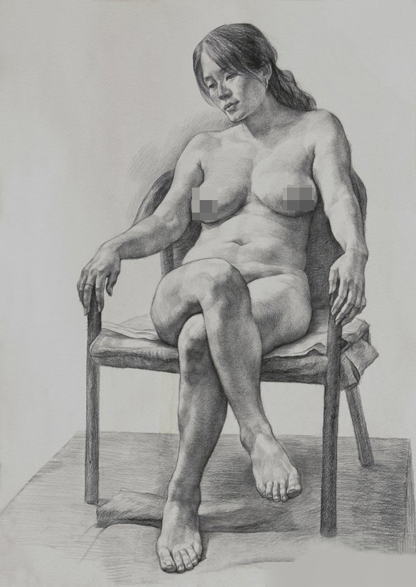 中年女性人体全裸素描正面图片