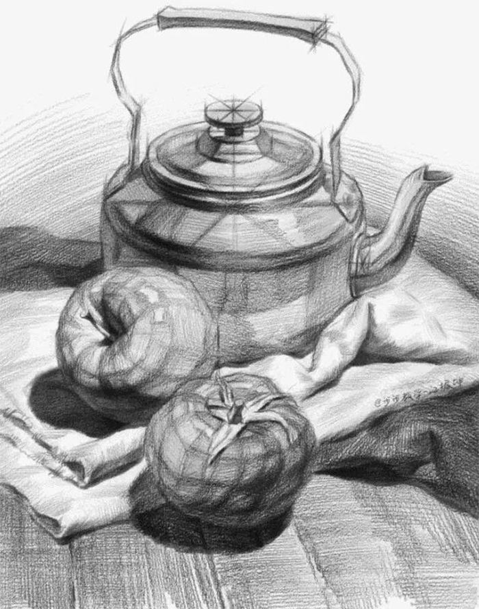 花瓶水壶静物素描图片欣赏·节超丰富的结构素描作品